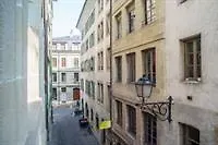 Domino Cosy Old Town In Apartment Geneva
